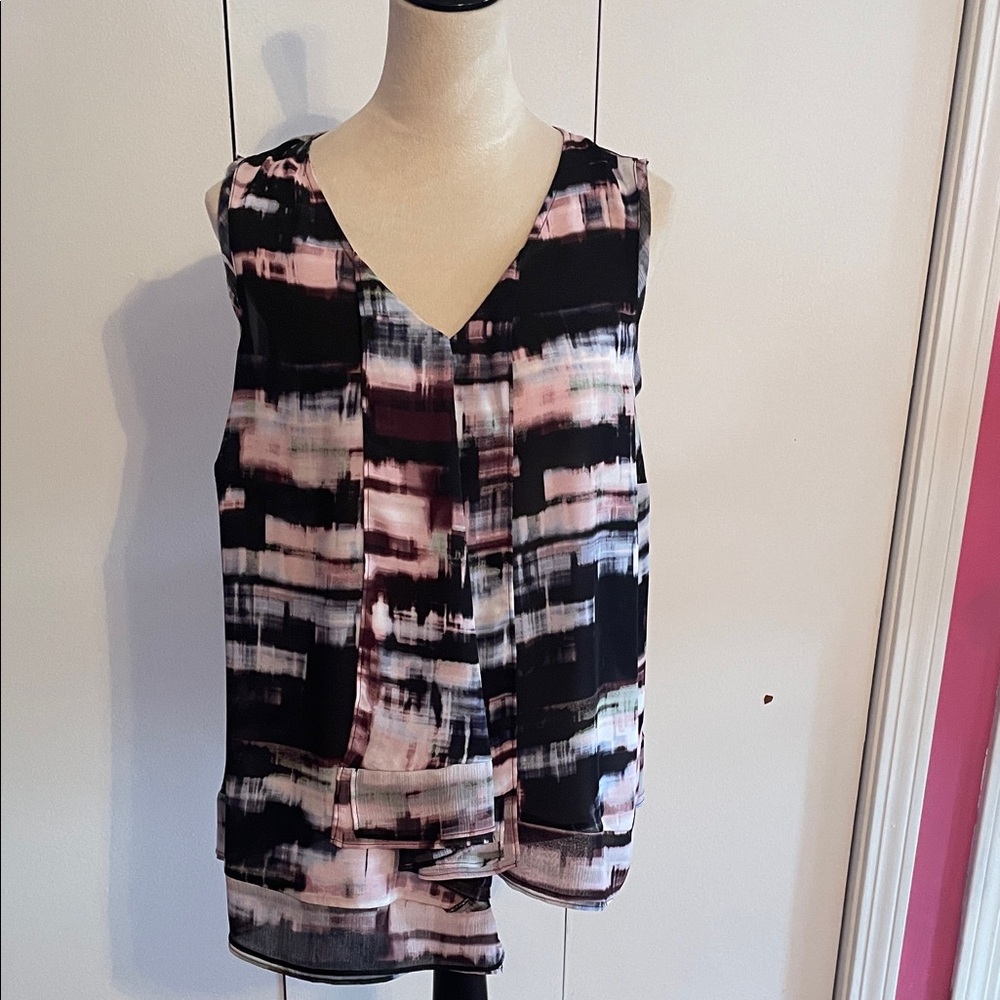 Simply Vera Vera Wang Abstract Sleeveless Blouse - Black and Pink